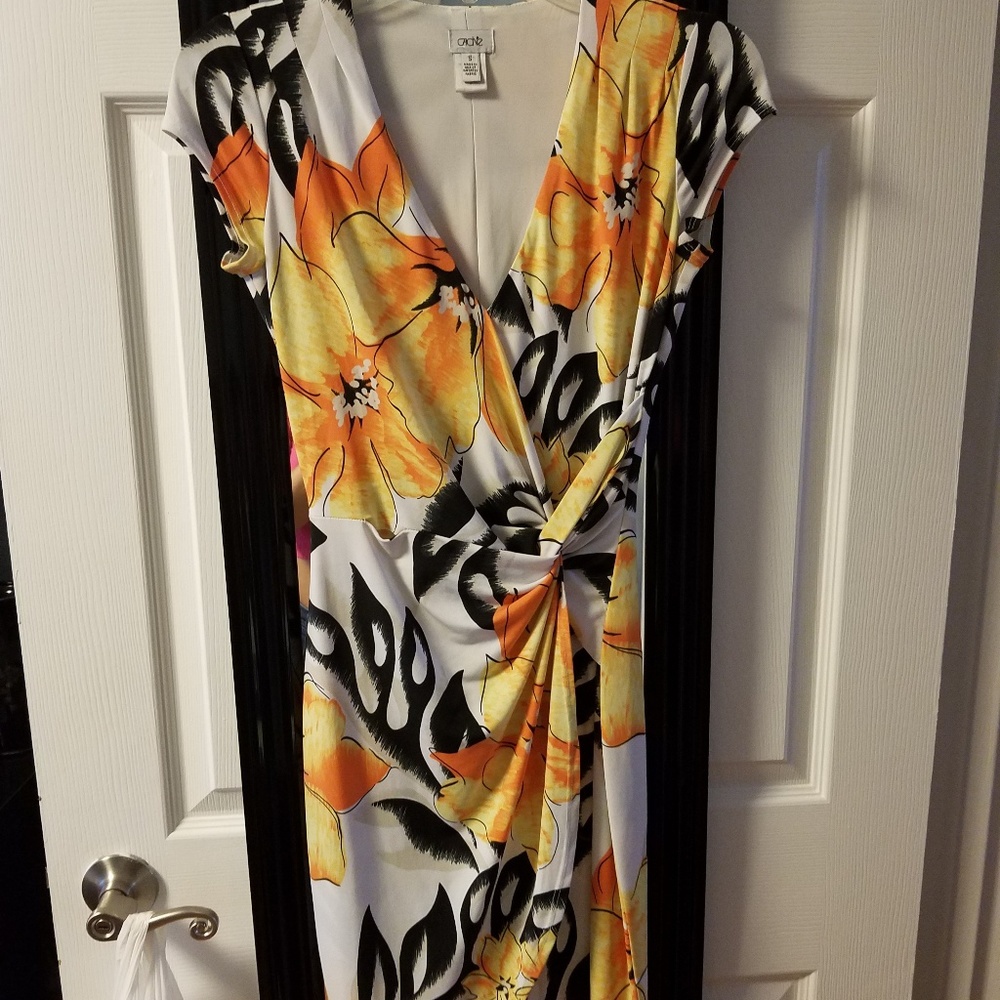 Cache wrap style dress